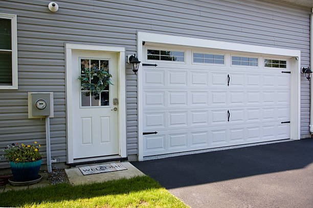 24/7 Emergency Garage Door experts in Erwin, NC